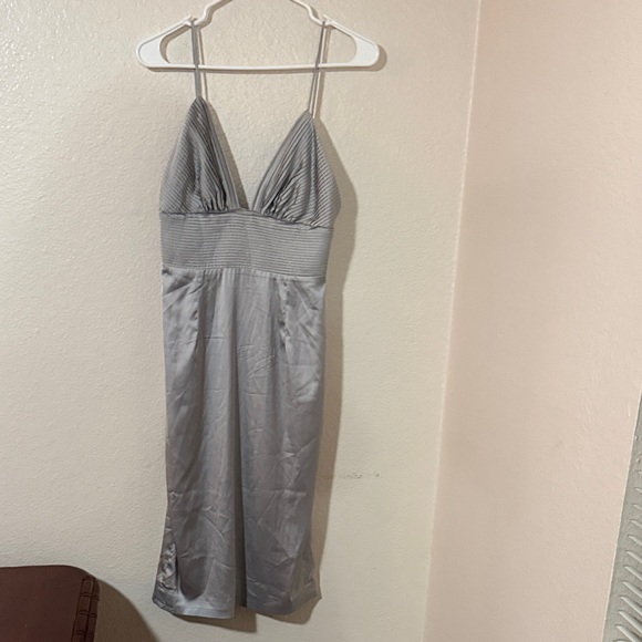House of CB Ronel grey satin pintuck Dress Sz Medium M - Picture 5 of 15